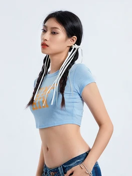 Ženska majica okruglog izreza i буквенным po cijeloj površini, ženski skraćene top ljetne majice za ulične zabave
