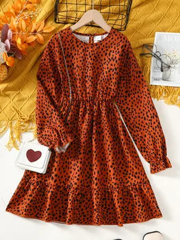 Haljina s dugim rukavima i леопардовым uzorkom za velike djevojčice s okruglog izreza, prikladno za proljeće i jesen